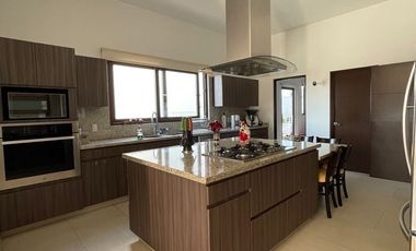 CASA EN RANCHO SAN JUAN