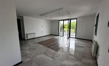 Departamento en alquiler dos dormitorios, asador propio, pileta Villa Belgrano, Zona Norte