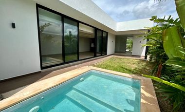 Casa moderna en renta con alberca y amenidades – Conkal, Mérida