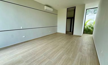 Casa moderna en renta con alberca y amenidades – Conkal, Mérida