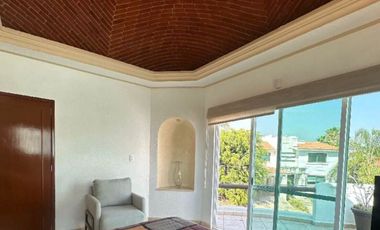 CASA EN VENTA EN LOMAS DE COCOYOC