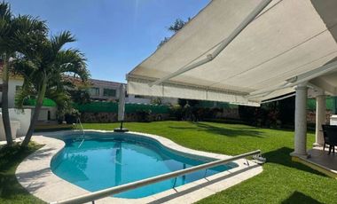 CASA EN VENTA EN LOMAS DE COCOYOC