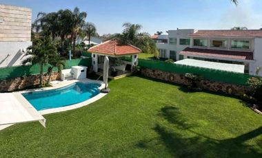 CASA EN VENTA EN LOMAS DE COCOYOC