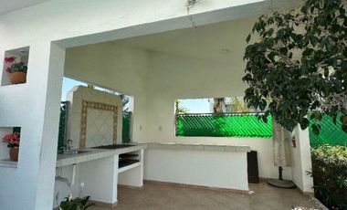 CASA EN VENTA EN LOMAS DE COCOYOC