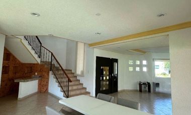 CASA EN VENTA EN LOMAS DE COCOYOC
