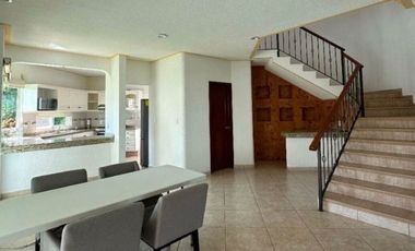 CASA EN VENTA EN LOMAS DE COCOYOC