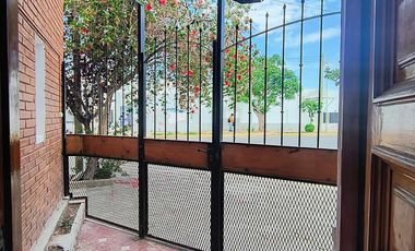 Casa en Alquiler - Barrio Copol