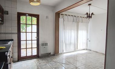 Casa en Alquiler - Barrio Copol