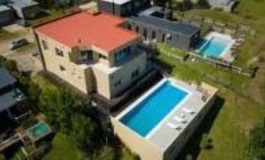 Casa en venta - 4 Dormitorios 7 Baños - Cochera - 470Mts2 - Pinamar