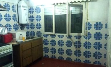 Casa en venta - 2 Dormitorios 1 Baño - 350Mts2 - Las Toninas