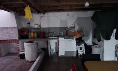 Casa en venta - 2 Dormitorios 1 Baño - 350Mts2 - Las Toninas