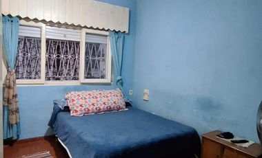 Casa en venta - 2 Dormitorios 1 Baño - 350Mts2 - Las Toninas