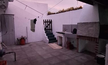 Casa en venta - 2 Dormitorios 1 Baño - 350Mts2 - Las Toninas