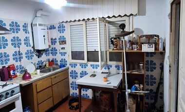 Casa en venta - 2 Dormitorios 1 Baño - 350Mts2 - Las Toninas