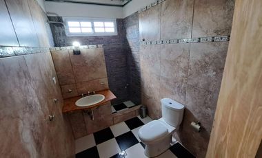 Casa de 5 amb. a la venta en Ezeiza - EXCELENTE UBICACION