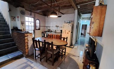 Casa de 5 amb. a la venta en Ezeiza - EXCELENTE UBICACION