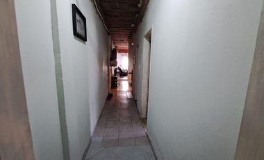 Casa de 5 amb. a la venta en Ezeiza - EXCELENTE UBICACION