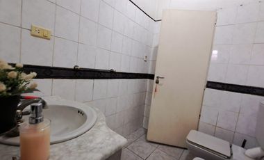 Casa de 5 amb. a la venta en Ezeiza - EXCELENTE UBICACION