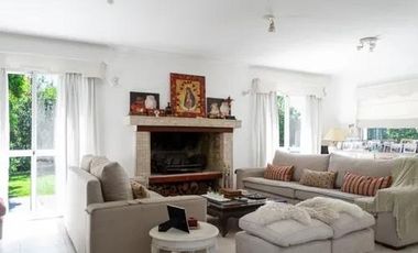 Casa en  Cañuelas - Barrio CerradoAltos del Carmen