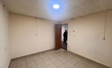 CASA EN SAN JOAQUÍN CON EXCELENTE CONECTIVIDAD