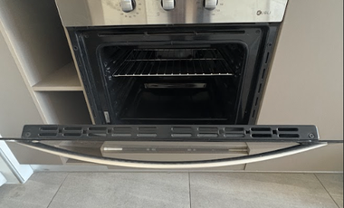 Departamento en arriendo c/ estacionamiento en Parque Los Reyes