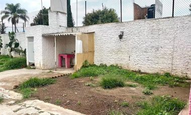 Casa en renta con uso de suelo comercial  440m2 Los Robles Nuevo Mexico Zapopan