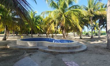 Casa en Telchac puerto con 2,844 mts2 de Terreno