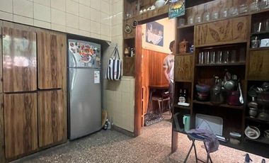 Casa en venta - 4 Dormitorios 2 Baños - 233Mts2 - Cochera - Córdoba Capital