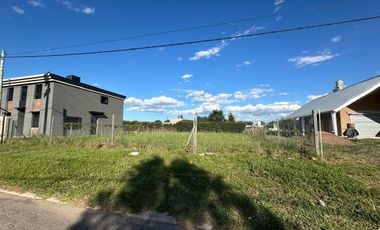 Terreno en venta Acequias del Aire, 617 mts2 - Roldan