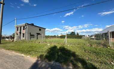 Terreno en venta Acequias del Aire, 617 mts2 - Roldan