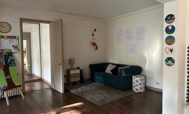 HERMOSA Y AMPLIA CASA EN PROVIDENCIA