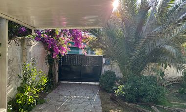 HERMOSA Y AMPLIA CASA EN PROVIDENCIA