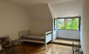 HERMOSA Y AMPLIA CASA EN PROVIDENCIA