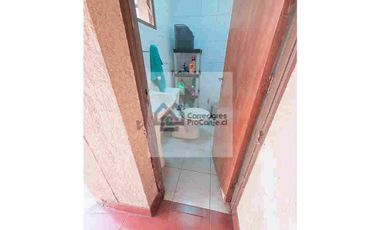 VENTA - JAVIERA CARRERA SUR - 4D 2B 3E - LA REINA