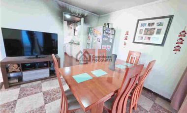 VENTA - JAVIERA CARRERA SUR - 4D 2B 3E - LA REINA
