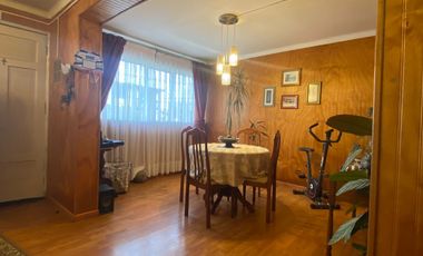 GRAN CASA EN VENTA A SOLO PASOS DE HOSPITAL HIGUERAS