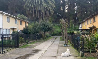 GRAN CASA EN VENTA A SOLO PASOS DE HOSPITAL HIGUERAS