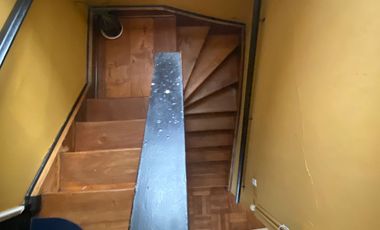 GRAN CASA EN VENTA A SOLO PASOS DE HOSPITAL HIGUERAS