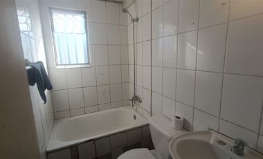 Casa en Venta en Lenka Franulic esquina Scarpa