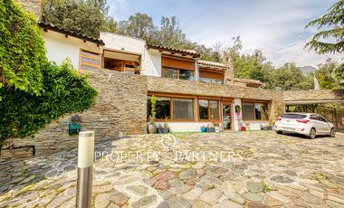 Casa colonial en condominio El Arrayán