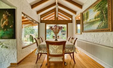 Casa colonial en condominio El Arrayán