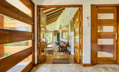 Casa colonial en condominio El Arrayán