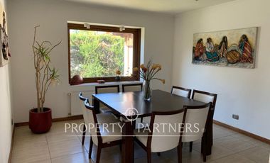 Hermosa Casa con Piscina y jardin formado