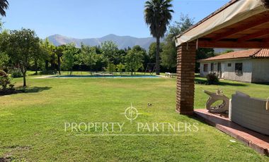 Hermosa Casa con Piscina y jardin formado