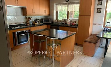 Hermosa Casa con Piscina y jardin formado