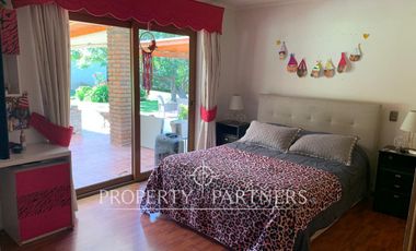 Hermosa Casa con Piscina y jardin formado