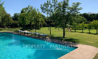 Hermosa Casa con Piscina y jardin formado