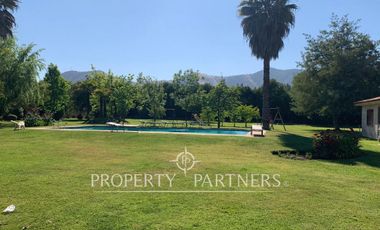 Hermosa Casa con Piscina y jardin formado