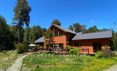 Espectacular casa de 240 m2 en arriendo a 20 minutos del centro de Puerto Varas