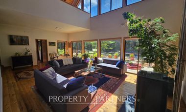 Espectacular casa de 240 m2 en arriendo a 20 minutos del centro de Puerto Varas